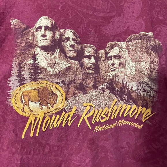 Vintage Patterned Mount Rushmore Tourist Tee - SIZE XL - Picture 3 of 5